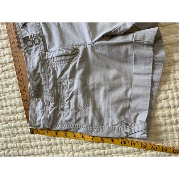 White House Black Market Khaki Shorts size 0 - Picture 10 of 11